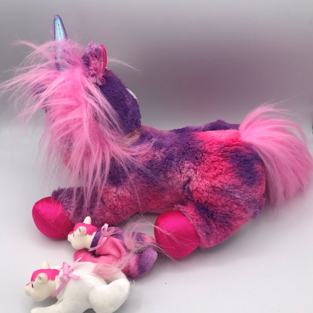 Unicorn Surprise Livia Tie Dye Pink Purple Unicorn w/ 2 baby unicorns - Picture 5 of 14